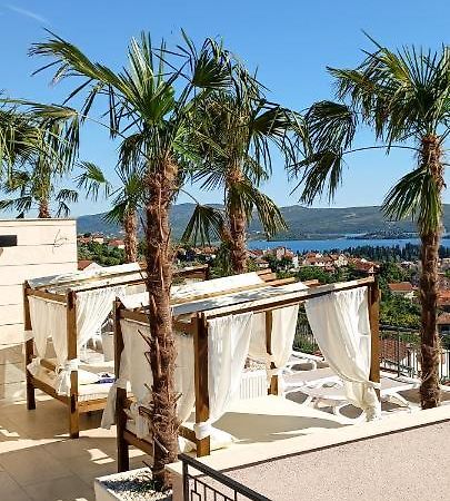 Eden Apartments Tivat Eksteriør billede