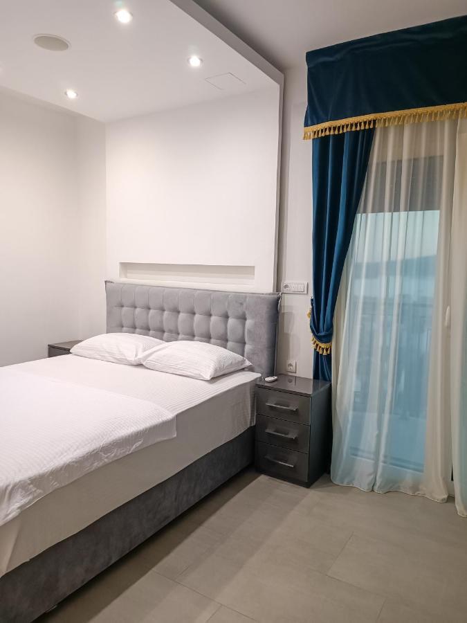 Eden Apartments Tivat Eksteriør billede