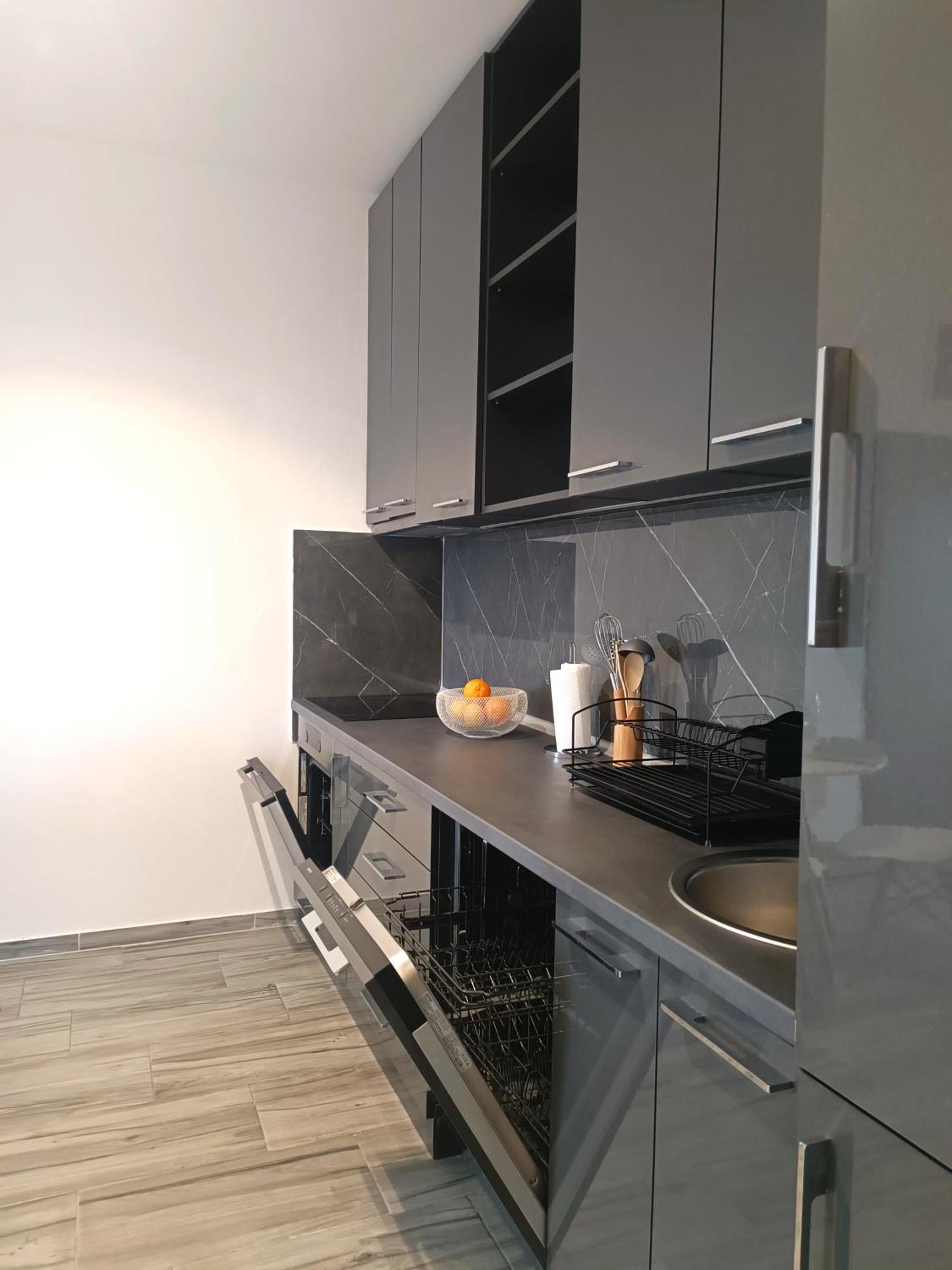 Eden Apartments Tivat Eksteriør billede