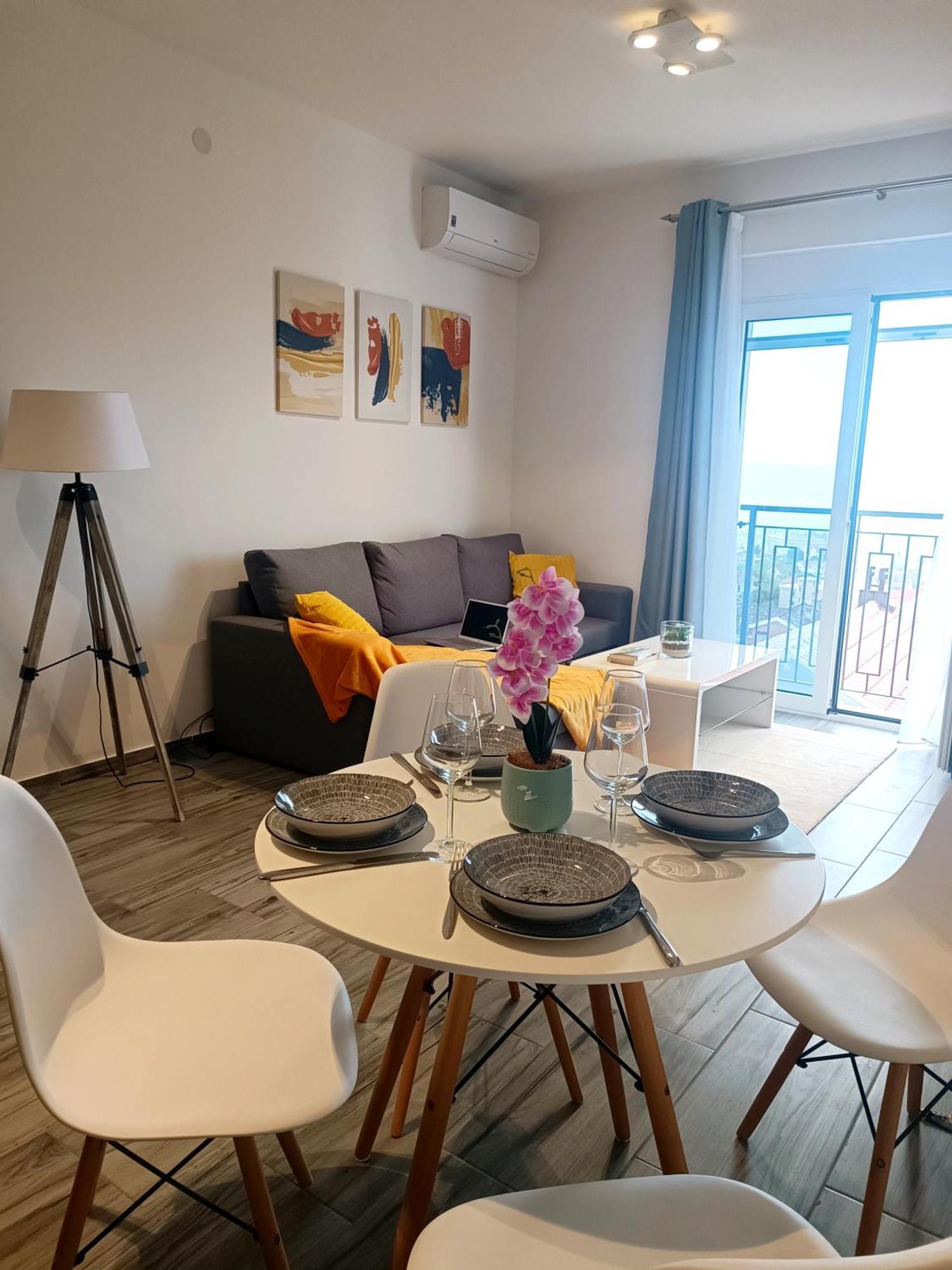 Eden Apartments Tivat Eksteriør billede