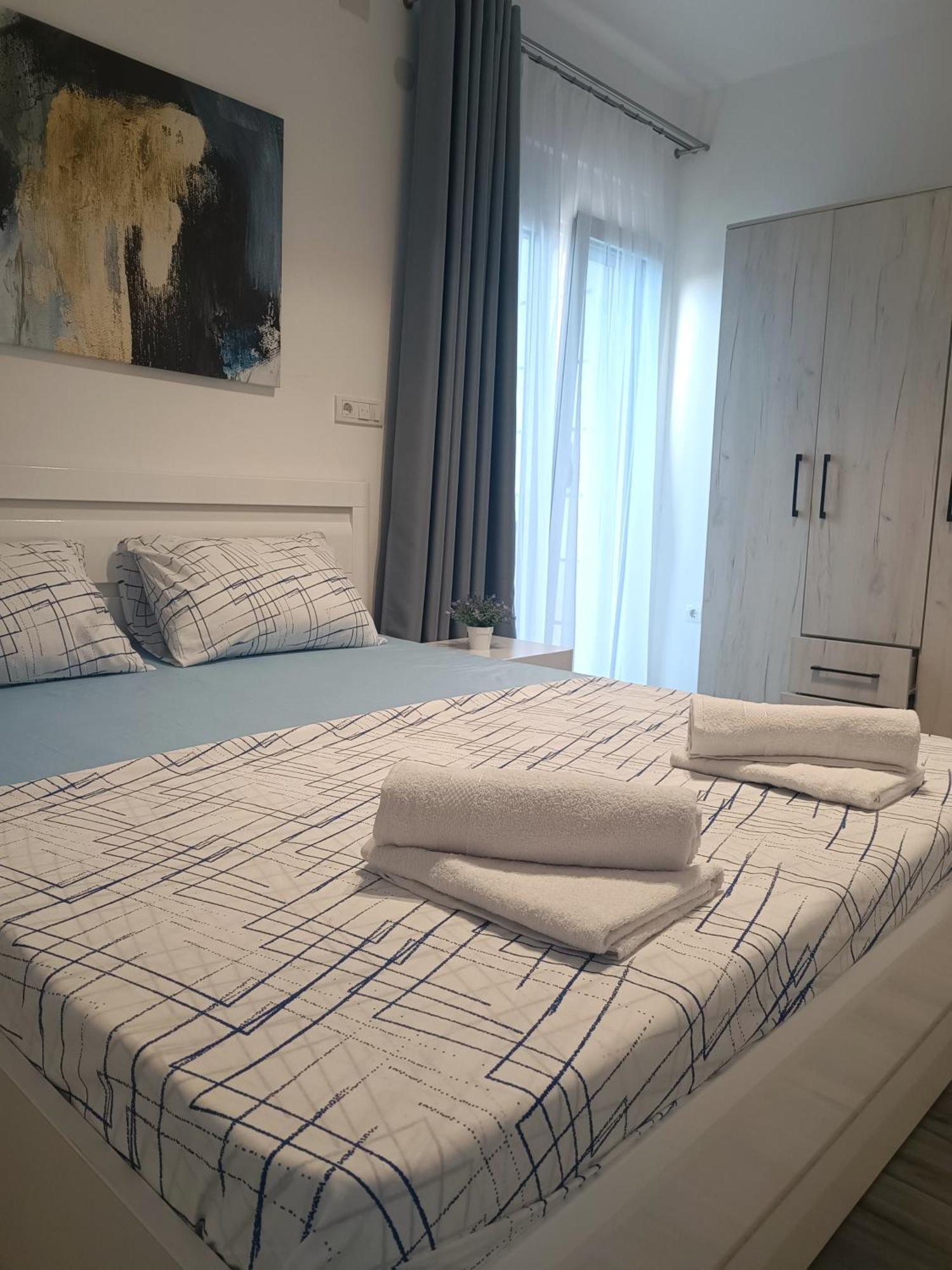 Eden Apartments Tivat Eksteriør billede