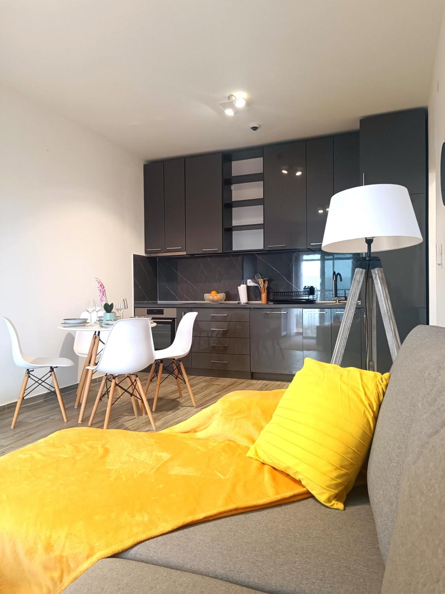 Eden Apartments Tivat Eksteriør billede